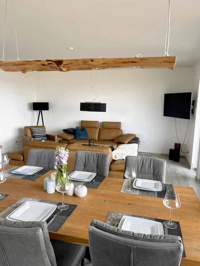 Exklusives Apartment Mit Blick Auf Den See Grossraeschen Exterior photo