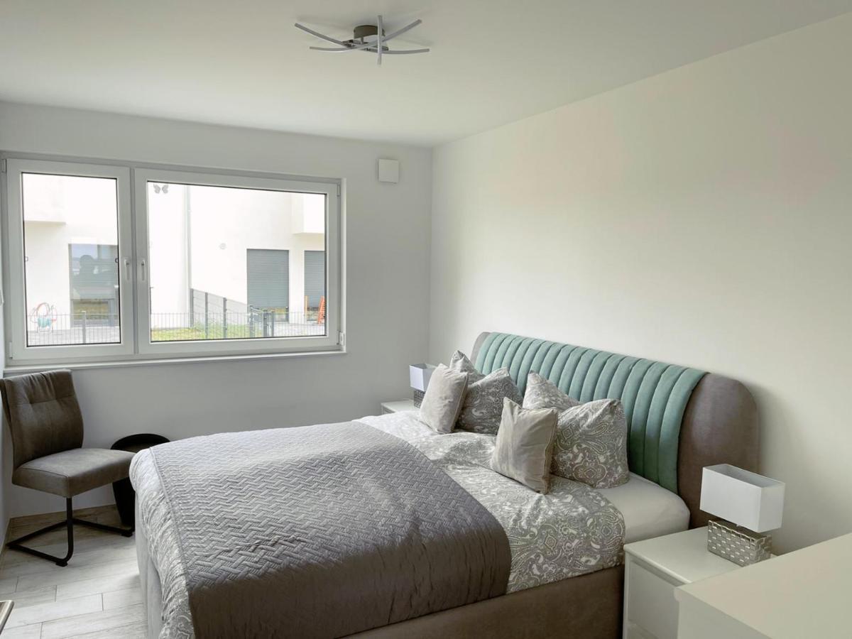 Exklusives Apartment Mit Blick Auf Den See Grossraeschen Exterior photo